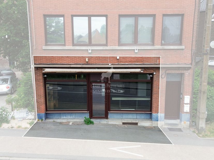 Referentie agentschap : L6031-393&lt;br /&gt;
VIRTUEEL BEZOEK : https://immo360.immo-facile.com/vtour/fr/nnpbgx&lt;br /&gt;
Ontdek deze commerciële ruimte van 110