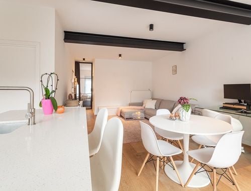                                         Appartement à louer à Antwerpen, € 1.050
