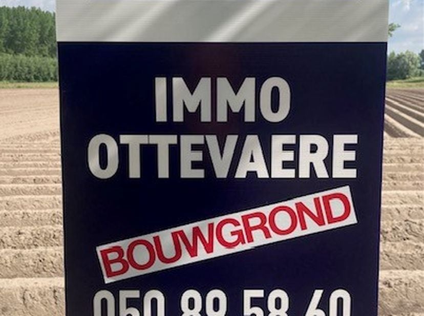 Terrain à vendre
                    à 8530 Harelbeke