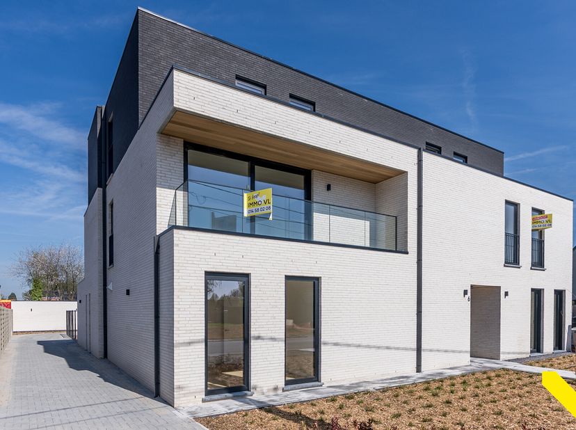 Laatste uitzonderlijk duplex nieuwbouwappartement op toplocatie!&lt;br /&gt;
In dit kleinschalig project van 5 appartementen, vinden we dit prachtige nieuwb