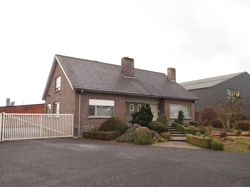 Maison à louer
                    à 9870 Olsene