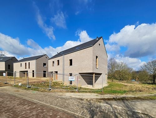                                         Maison à vendre à Asse, € 631.500
