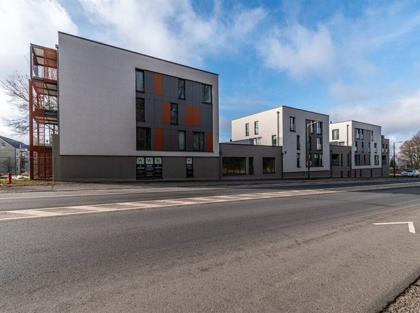Bien professionnel à vendre
                    à 6700 Arlon