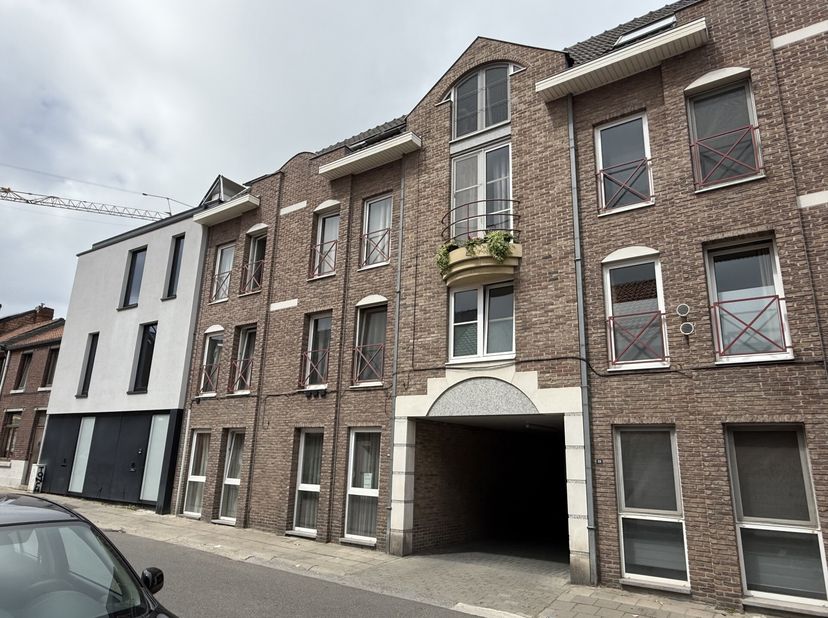 Zeer interessant opbrengsteigendom met centrale ligging nabij de Kleine Ring van Hasselt. We bevinden ons op de Willekensmolenstraat 20 - op wandelafs