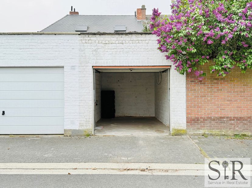 Garage à vendre
                    à 2800 Mechelen