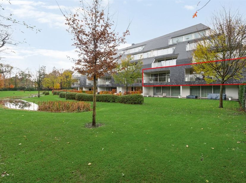 Exclusief appartement in Brasschaat op parkdomein&lt;br /&gt;
Locatie:&lt;br /&gt;
In een prachtig parkdomein bieden we dit riant appartement aan. &lt;br /&gt;
Een Rian
