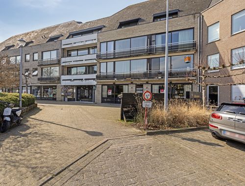                                         Bien commercial à louer à Sint-Kruis, € 2.170
