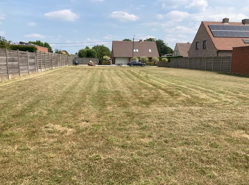 Terrain à vendre
                    à 8760 Meulebeke