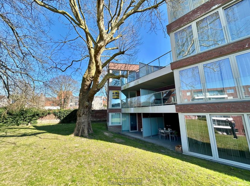 À louer, appartement économe en énergie d&#039;une chambre avec terrasse et cave à Ronse&lt;br /&gt;
&lt;br /&gt;
Cet appartement MODERNE et ÉCONOME EN ÉNERGIE offre u