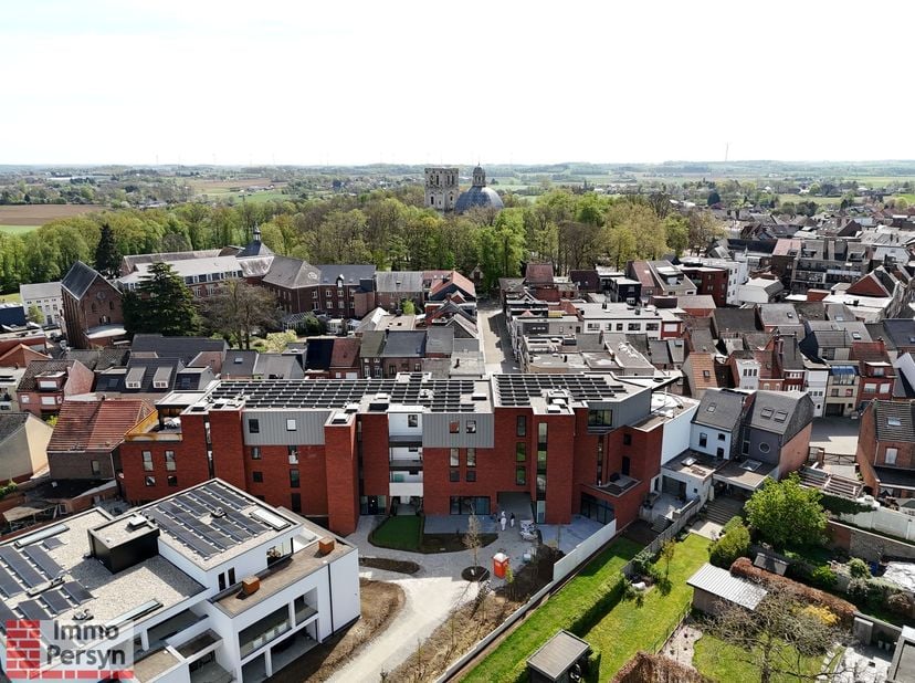 Dit energiezuinige 2-slaapkamer appartement is gelegen op de eerste verdieping van het nieuwbouwproject Molenveste in Scherpenheuvel.&lt;br /&gt;
&lt;br /&gt;
Het