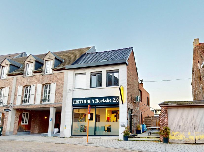 Bien professionnel à vendre
                    à 9750 Zingem