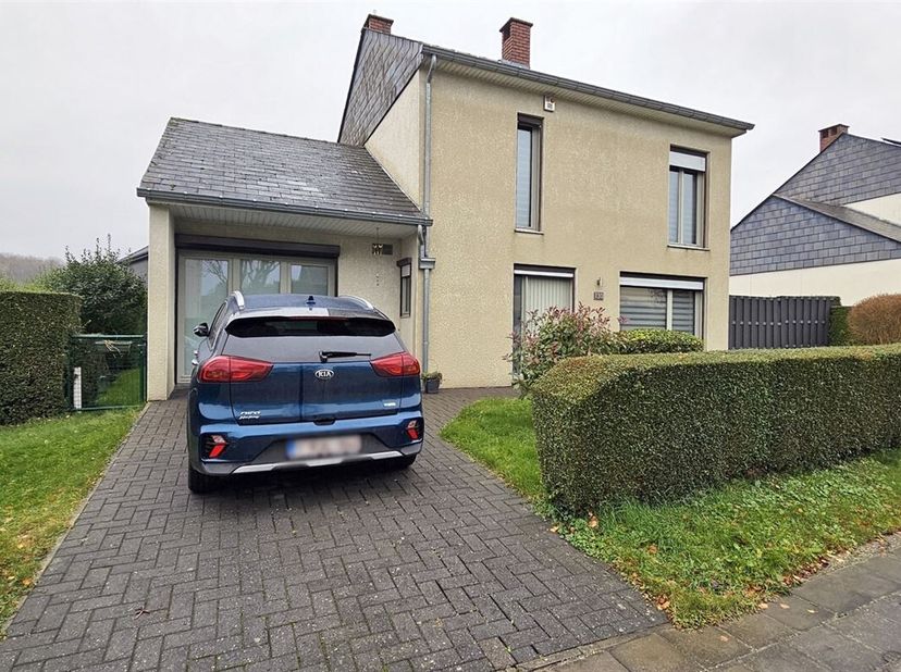 Prix: Offre à partir de 225.000 euros, frais d&#039;agence non inclus et à charge de l&#039;acquéreur.&lt;br /&gt;
Maison habitable rapidement et comprenant:&lt;br /&gt;
Re