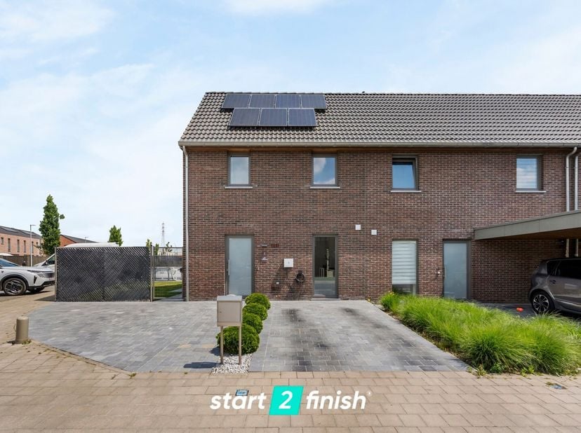 Algemeen bezoekmoment op zaterdag 5 Juli van 10u30 - 11u30 // Reservatie verplicht&lt;br /&gt;
In een rustige, aangename woonwijk bevindt zich deze recente