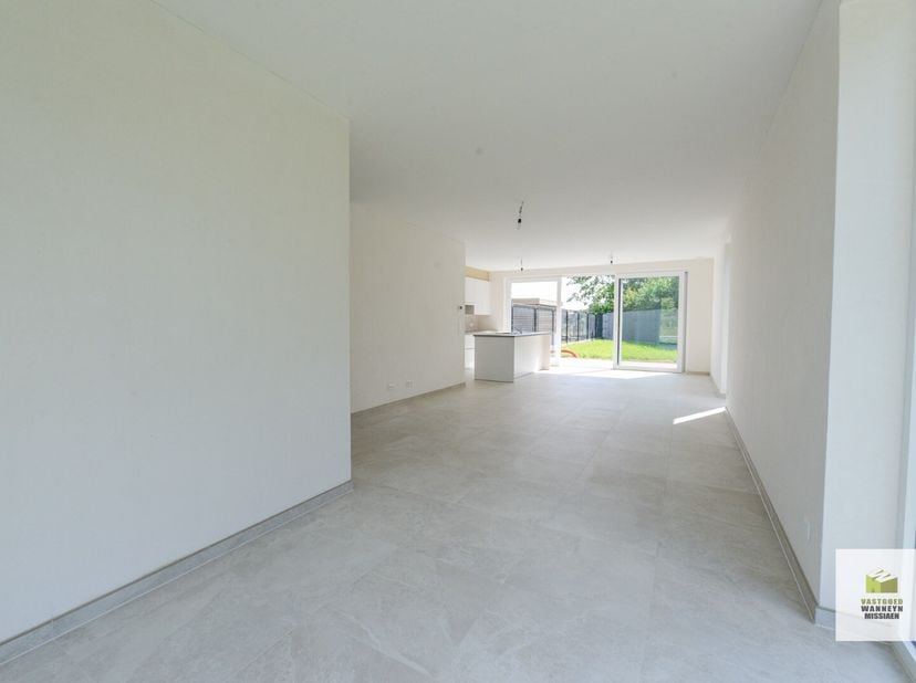 Deze nieuwbouwverkaveling situeert zich in de Lavoordestraat te Sint- Elooi, een rustig gehucht van Wingene.&lt;br /&gt;
De oude hoeve zal afgebroken worden