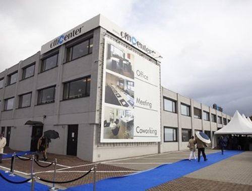                                         Immeuble de bureaux à louer à Aartselaar, € 1.275
