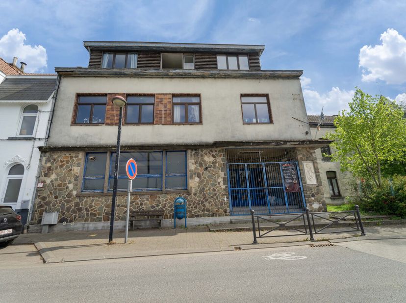 Huis te koop
                    in 6032 Mont-sur-Marchienne