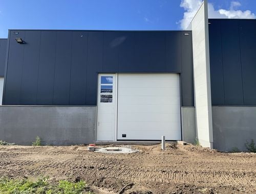                                         Entrepôt sans bureau à louer à Melsele, € 950

