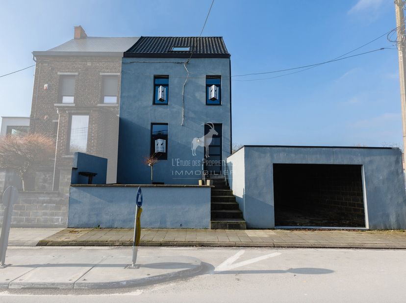 Agentschap Referentie: v7170-400&lt;br /&gt;
*** VIRTUELE TOUR: https://envisite.net/vtour/fr/4cb9at ***&lt;br /&gt;
Ontdek dit prachtige huis in het charmante st