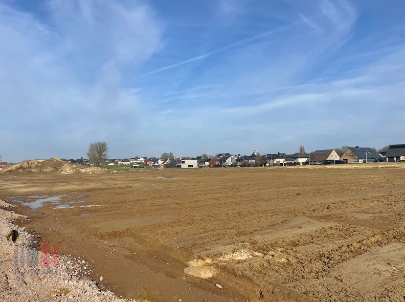 Fantastisch gelegen perceel industriegrond met een totale oppervlakte van 2.223 m² te koop op de nieuwe industriële ontwikkeling &#039;THEA&#039;.&lt;br /&gt;
Het ter