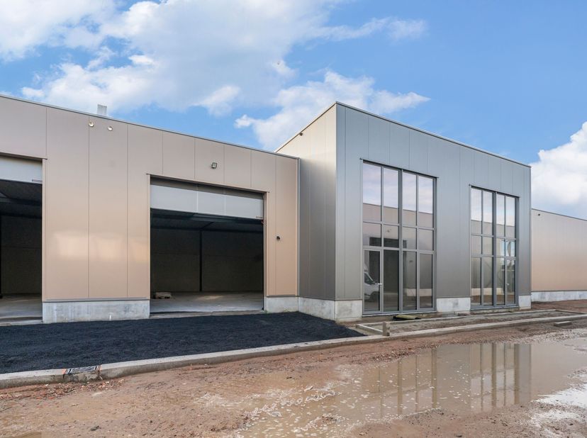 Uw ideale bedrijfsruimte in Businesspark De Posthoorn&lt;br /&gt;
In het moderne businesspark De Posthoorn worden 6 KMO-units te koop aangeboden. Het park b