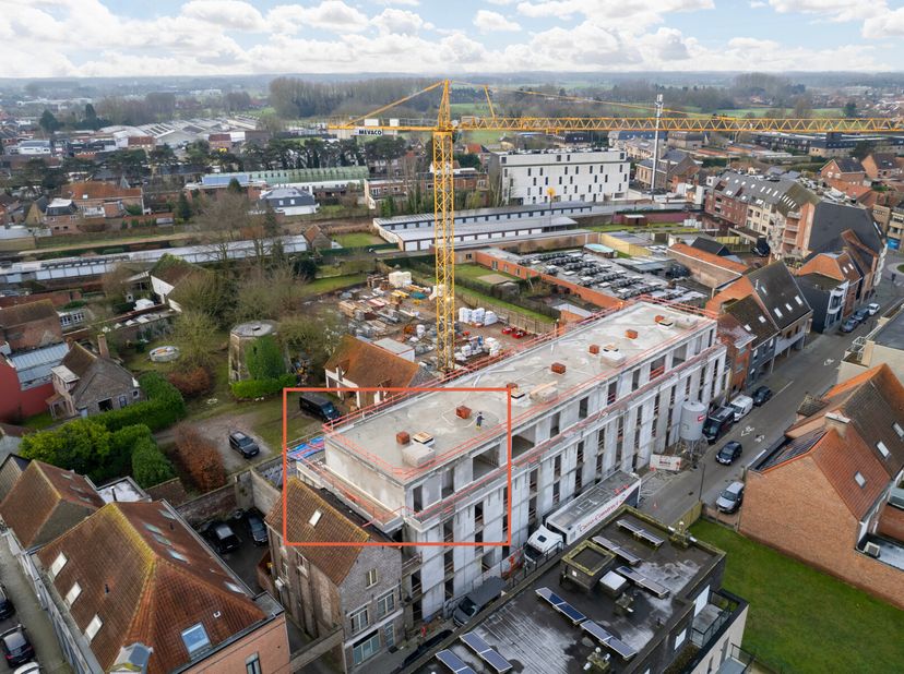 Op zoek naar een centraal gelegen nieuwbouwappartement? Dan is deze penthouse wat u zoekt. Met zijn grote raampartijen, 2 terrassen, grote raampartije