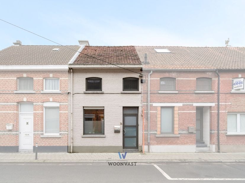 Ben je op zoek naar een leuke starterswoning die gelegen is op een steenworp van het centrum? GEVONDEN!!&lt;br /&gt;
De conforme elektriciteit (tot 2035), h