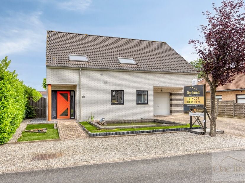 Te koop: Ruime vrijstaande woning met 4 slaapkamers en inpandige garage op een prachtig perceel van 1200 m² in Lommel&lt;br /&gt;
&lt;br /&gt;
Deze charmante vrij