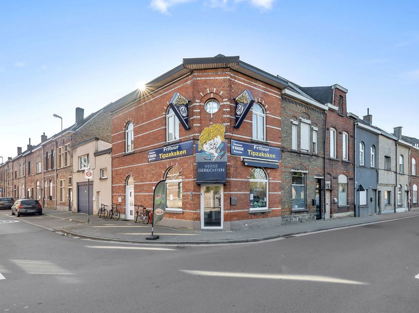 Bien professionnel à vendre
                    à 9300 Aalst