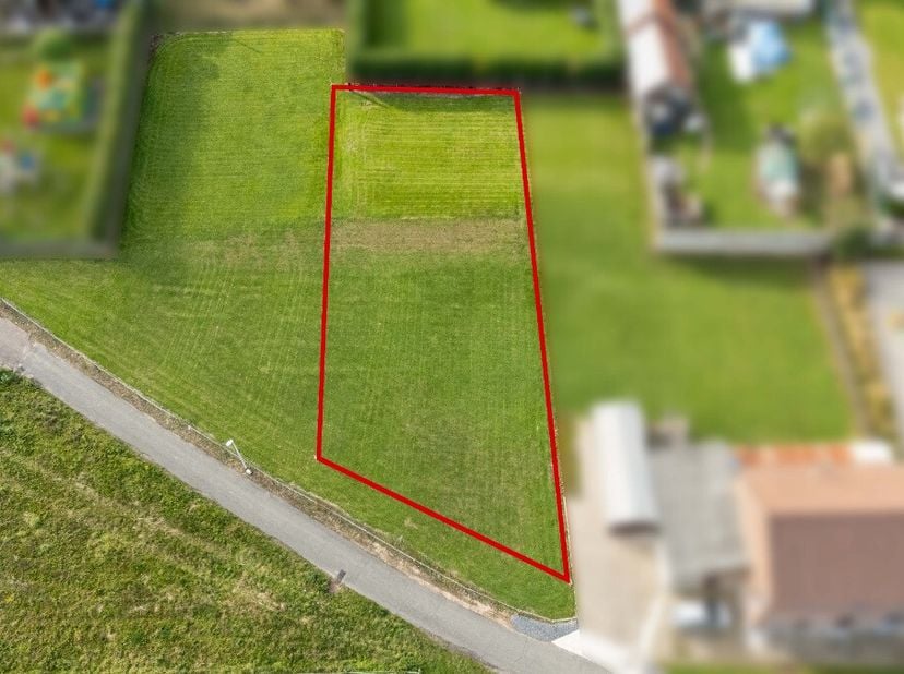 Terrain à vendre
                    à 3730 Hoeselt