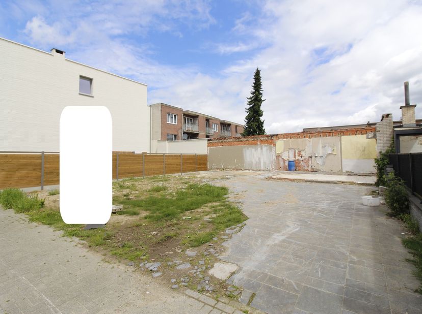 Perceel bouwgrond voor open bebouwing op een rustige ligging te Denderleeuw (2a25ca). Het perceel is gelegen nabij winkels, openbaar vervoer en schole