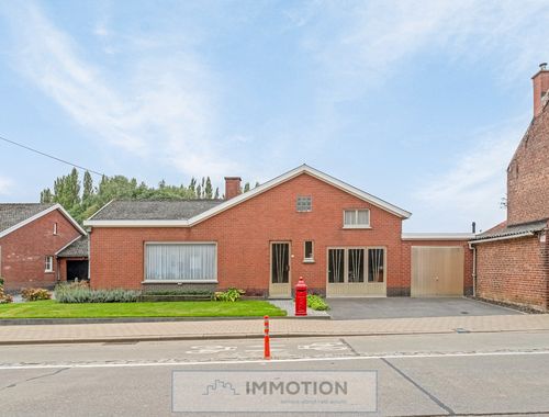                                         Woning te koop in Rollegem, € 259.000
