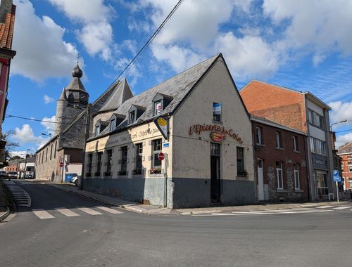                                         Gemengd gebruik te koop in Merbes-le-Château, € 225.000
