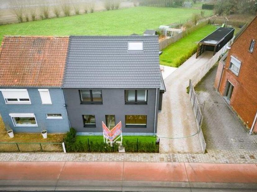 Maison à vendre
                    à 9270 Laarne