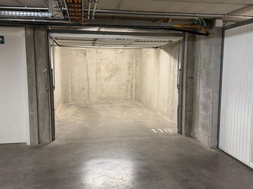Garage à vendre
                    à 3000 Leuven