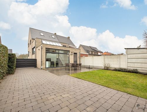                                         Maison à vendre à Essen, € 649.000
