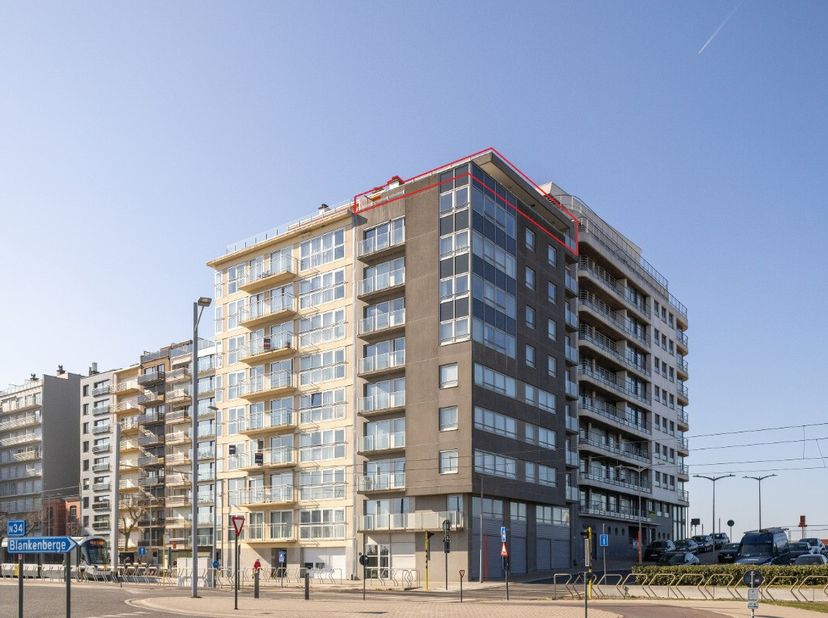 Wenduine: penthouse exclusif à vendre avec vue sur la mer, les dunes et les polders.VISITEZ CETTE PROPRIÉTÉ LORS DES PORTES OUVERTES LE SAMEDI 19 AVRI