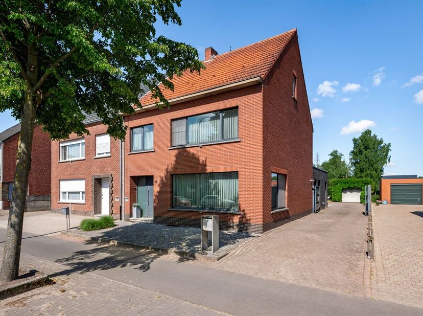 Maison à vendre
                    à 2275 Gierle