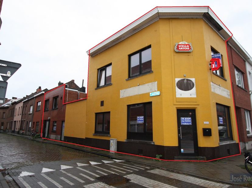 Bien professionnel à vendre
                    à 3010 Kessel-Lo