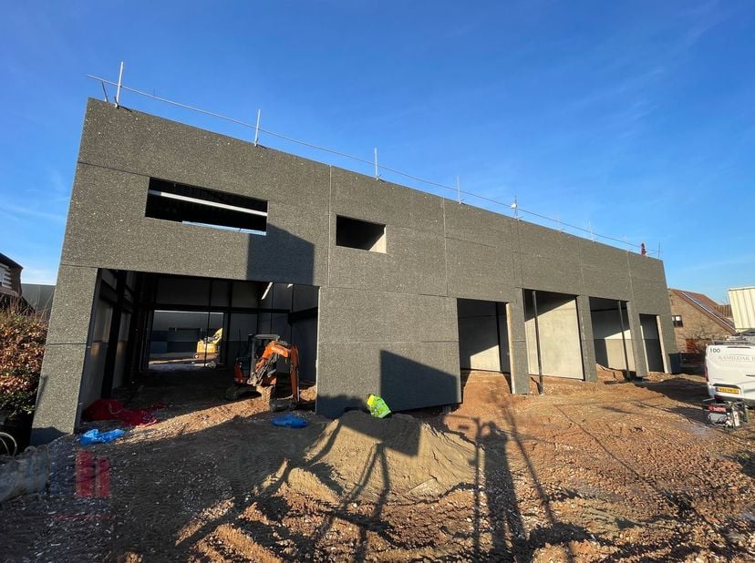 Bien professionnel à vendre
                    à 8460 Oudenburg