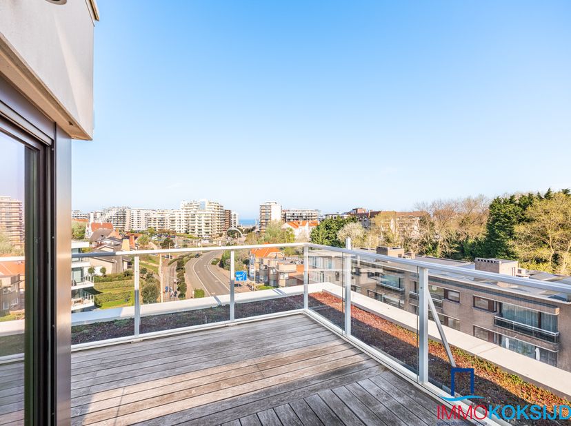 De Panne, Residentie Paddock, Prachtig lichtrijk appartement met 2 slaapkamers en ruim terras in recente residentie, 5e verdieping met lift.&lt;br /&gt;
&lt;br