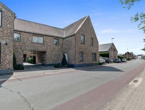                                         Triplex te koop in Opgrimbie, € 370.700

