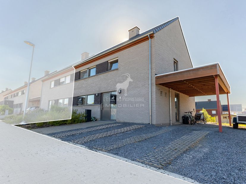 Référence Agence : V7170-441&lt;br /&gt;
VISITE VIRTUELLE : https://immo360.immo-facile.com/vtour/fr/fruzou&lt;br /&gt;
Découvrez cette magnifique maison située d