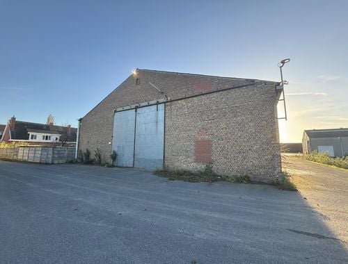                                         Magazijn zonder bureel te huur in Desselgem, € 2.500
