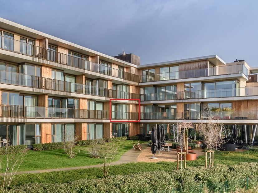 In de Residentie &#039;t Zout te Sint-Idesbald (Koksijde) vinden we deze nieuwbouw assistentieflat (59 m²) te koop. Het appartement is gelegen in de Koning