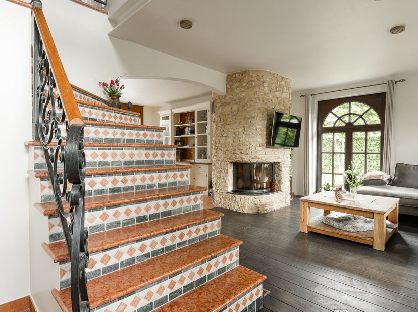 Deze prachtige woning vinden we terug op de Stationsstraat te (Hechtel) - Eksel, de woning ligt op een royaal perceel 5226m² en is volledig voorzien!&lt;