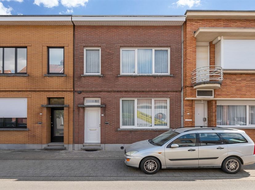 Woning met 3 slpks nabij het centrum van Brasschaat&lt;br /&gt;
Locatie: deze woning is gelegen in het centrum van Brasschaat, nabij scholen, openbaar vervo