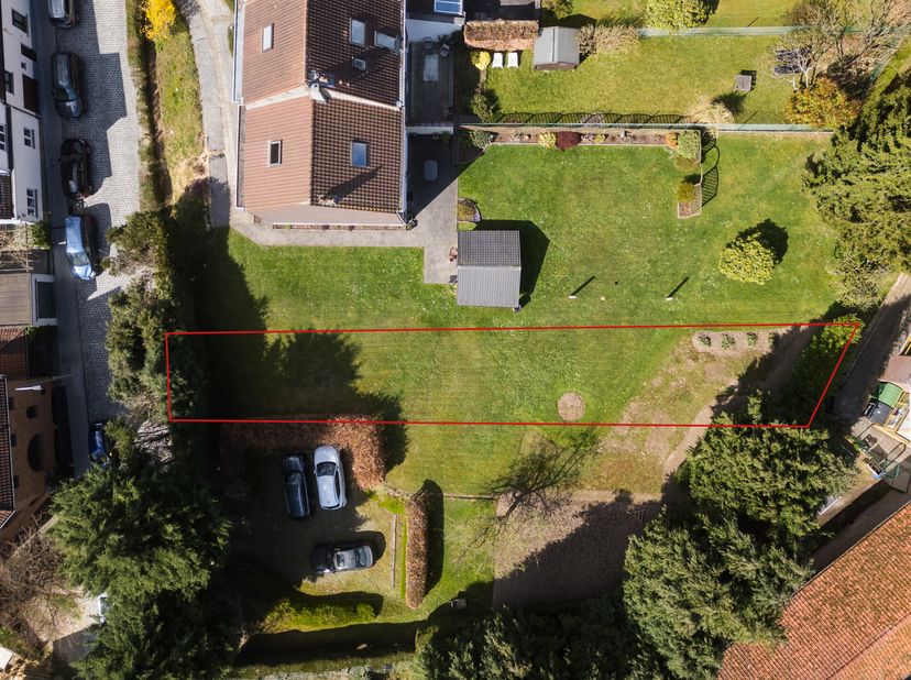 UCCLE, Avenue Dolez - Joutant le du Bois de Verrewinkel : Un TERRAIN CONSTRUCTIBLE de ± 2a58ca (Lot4) orienté Nord-Est. D&#039;une largeur de façade de ± 6