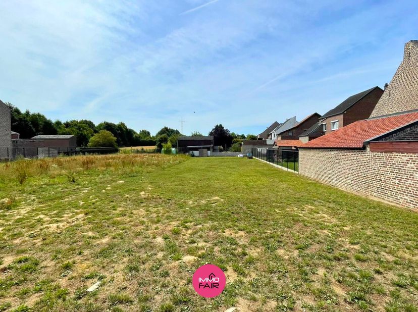 Terrain à vendre
                    à 3620 Veldwezelt