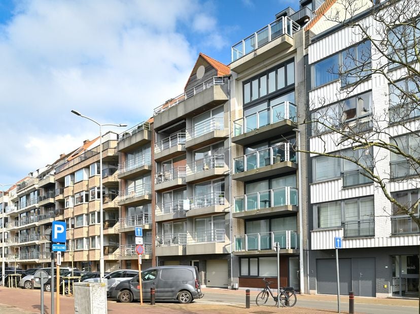 Garage à vendre
                    à 8300 Knokke