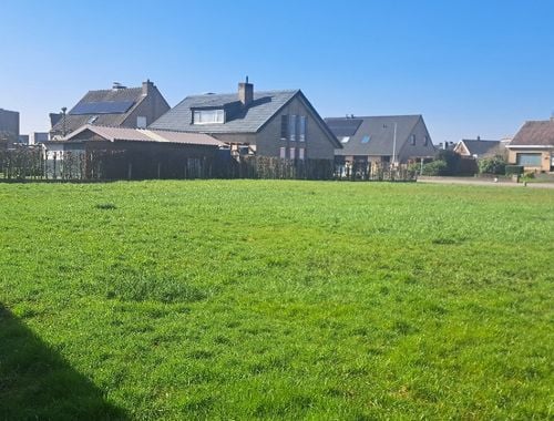                                         Bouwgrond te koop in Wingene, € 170.000
